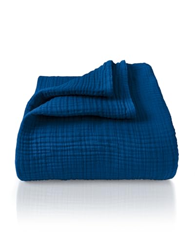 LAYNENBURG Premium Musselin Tagesdecke 150x200 cm - 100% Baumwolle - extraweiche Baumwolldecke als Kuscheldecke, Bett-Überwurf, Sofa-Überwurf, Couch-Überwurf - warme Sofa-Decke (Blau)