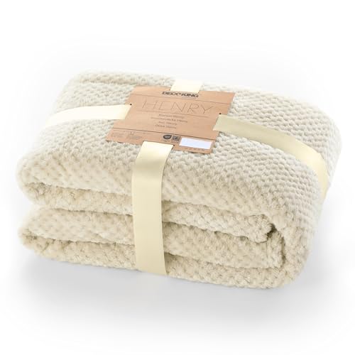 DecoKing Kuscheldecke 220x240 cm beige Decke Microfaser Wohndecke Tagesdecke Fleece weich sanft kuschelig skandinavischer Stil Cappuccino Henry