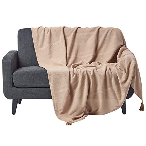 Homescapes Tagesdecke Rajput aus 100% Baumwolle, beige, 225 x 255 cm – Sofaüberwurf Überwurfdecke Überwurfdecke Couchüberwurf in RIPP-Optik, Hellbraun