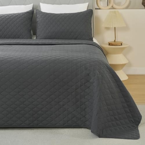 WOLTU Tagesdecke 240x260 cm mit 2 Kissenbezügen 50x70 cm Dunkelgrau, Bettüberwurf Steppdecke 3 teilig, leichte Überwurfdecke, Bedspread Ultraschall weiche Wohndecke für Wohnzimmer Schlafzimmer Bett