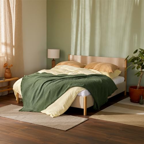 URBANARA Tagesdecke Anuda 130x190 cm – 100% Reine Baumwolle – weiche Decke als Bettüberwurf oder Kuscheldecke im Wohnzimmer, Schlafzimmer, Garten oder auf dem Balkon - Waffel-Design - Kiefer