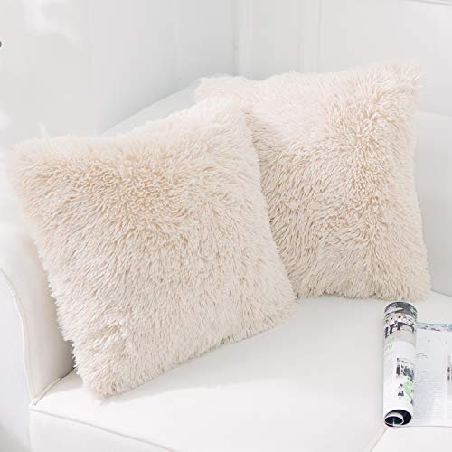 NordECO HOME 2er Set kissenbezüge Kissen Beige Künstlich Pelz Fellkissen Dekorative Deko Kissen Kuschelkissen Flauschig Sofakissen Weich Plüschkissen für Sofa 40x40 cm