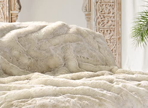 Wohnen & Accessoires GmbH & Co. KG Premium Felldecke „Polarwolf“ Fellimitat Tagesdecke Überwurf - kuschelig und gemütlich - 5 Größen - 150x200cm bis 260x300cm XXL (150 x 200 cm)