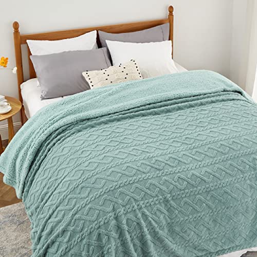 BEDSURE Kuscheldecke 220x240 Decke Sofa - Wohndecke Strickdecke Große, Sofadecke Doppelgesicht Extra Weich, Kuscheldecke Flauschig XXL Wohnzimmer, Wolldecke Grün, Couchdecke Sofa überwurfdecke