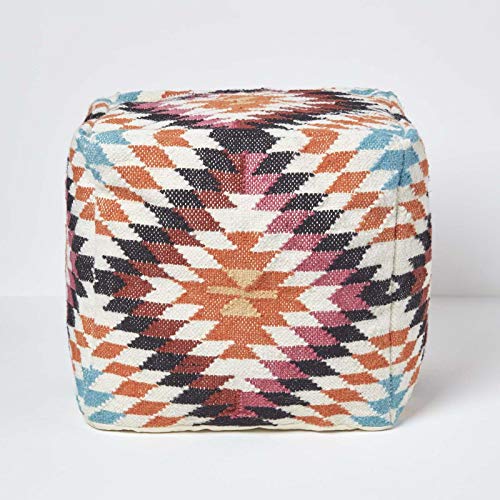 Homescapes Pouf im Boho-Look, pink und orange gemusterter Kelim-Fußhocker Manila, buntes Bodenkissen fürs Wohnzimmer oder Schlafzimmer aus Wolle und Baumwolle im Retro-Stil, 43 x 43 x 43 cm