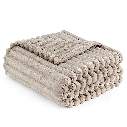 BEDSURE Kuscheldecke Flauschig Decke Fleecedecke – Weiche Warme Grobe Korddecke Gemütlicher Überwurf Für Bett und Couch, Beige, 150 x 200 cm