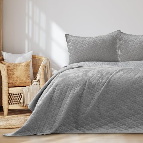 AmeliaHome Tagesdecke 260x280 cm Silber Steppung Velvet Samt Laila