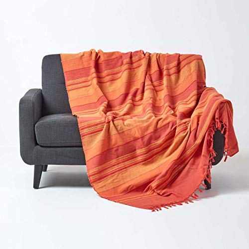 Homescapes große Tagesdecke Morocco, orange, Sofa-Überwurf aus 100% Baumwolle, weiche Wohndecke 225 x 255 cm, orange-Terracotta gestreift, mit Fransen